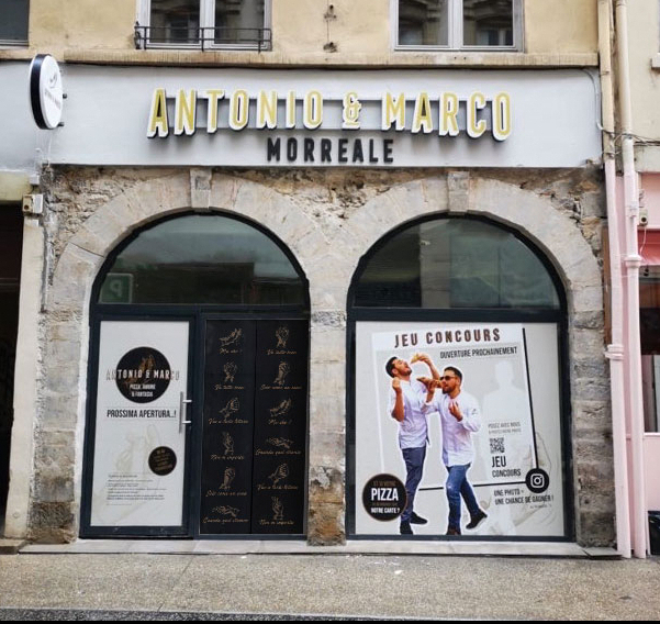 OXALISE_Vitrine-Jeu-concours-Antonio-e-Marco